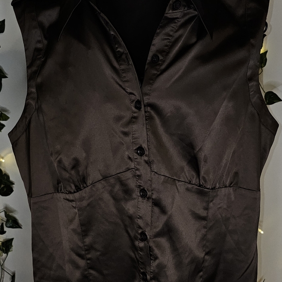 Sleeveless top - Picture 1 of 4